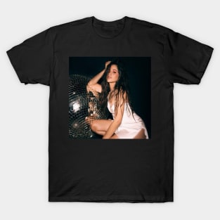 camila with withe T-Shirt